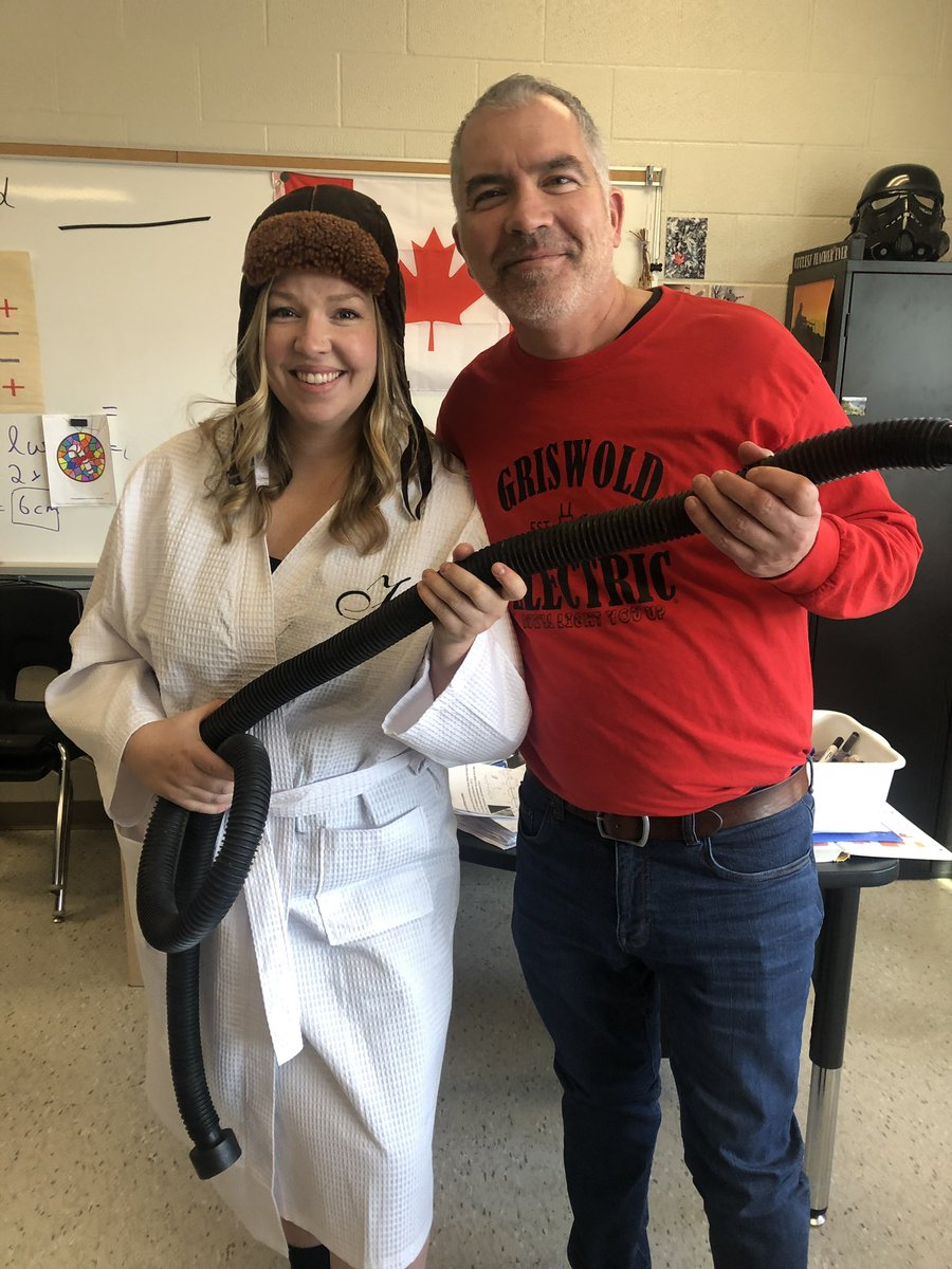 Ms. Lynn tweet media