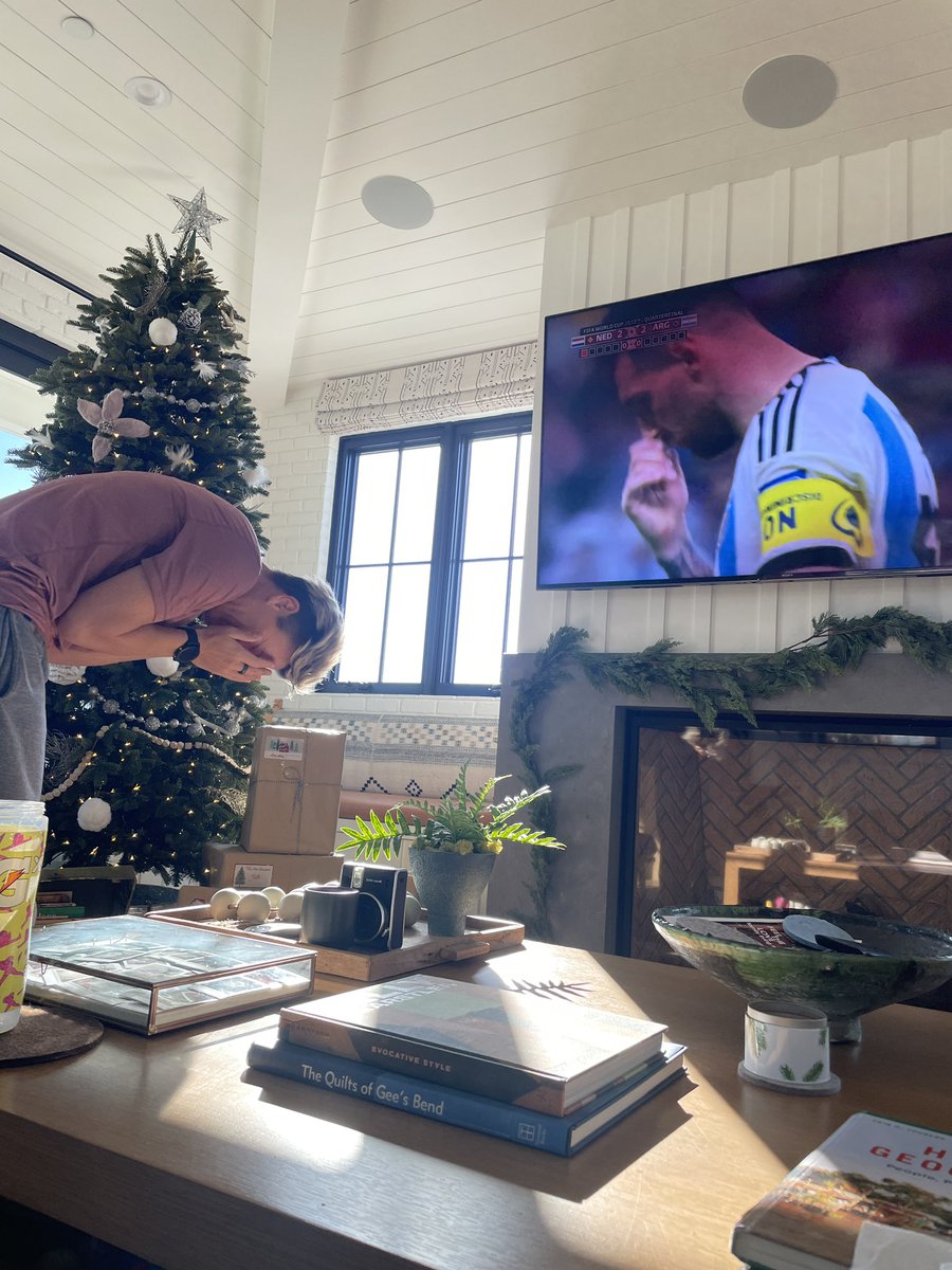 GlennonDoyle's tweet image. she loves him