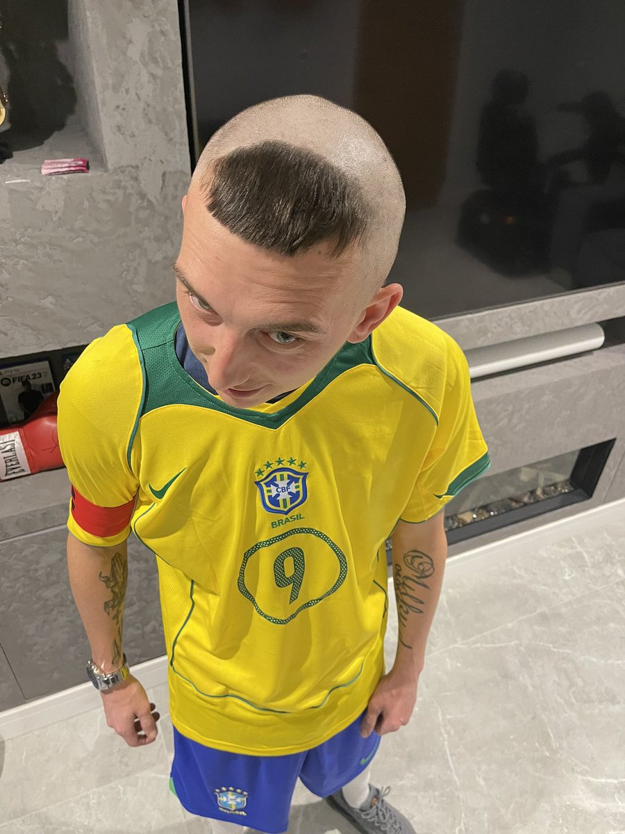 StevoTheMadMan's tweet photo. He came round and WE DID IT 🤣 

R9 in the building. 

Live on my Snapchat now @ STMM 👻 https://t.co/qpPnRHLQCi