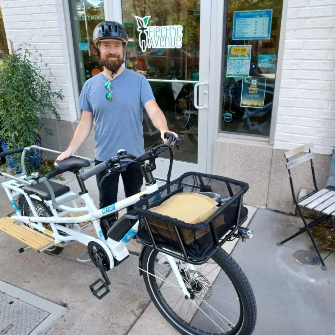 ElectricAvenue tweet media