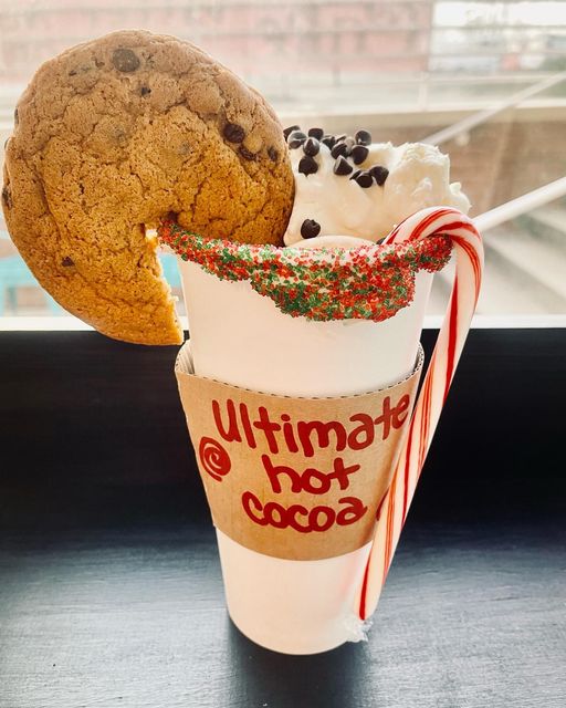 ctrivervalley's tweet photo. Happy #NationalCocoaDay! 😍 Tis' the season for a warm cup of chocolatey goodness ❄️☕️🍫
📍📸 Cake Batter &amp; Roll, Middletown https://t.co/QtJK7e4fyB