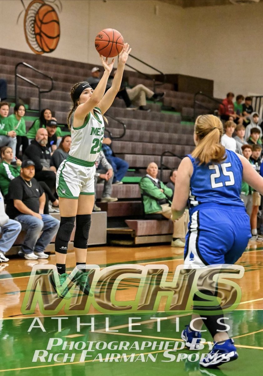 jPOLLOCKb's tweet photo. Game Day Baby🏀 Roll🌊LADYWAVES🌊Roll #WeAreMeade #PlayForLegacy #BeatBreck @LadyWaves_Bball
📸@FairmanRich https://t.co/sqT5igdPqa