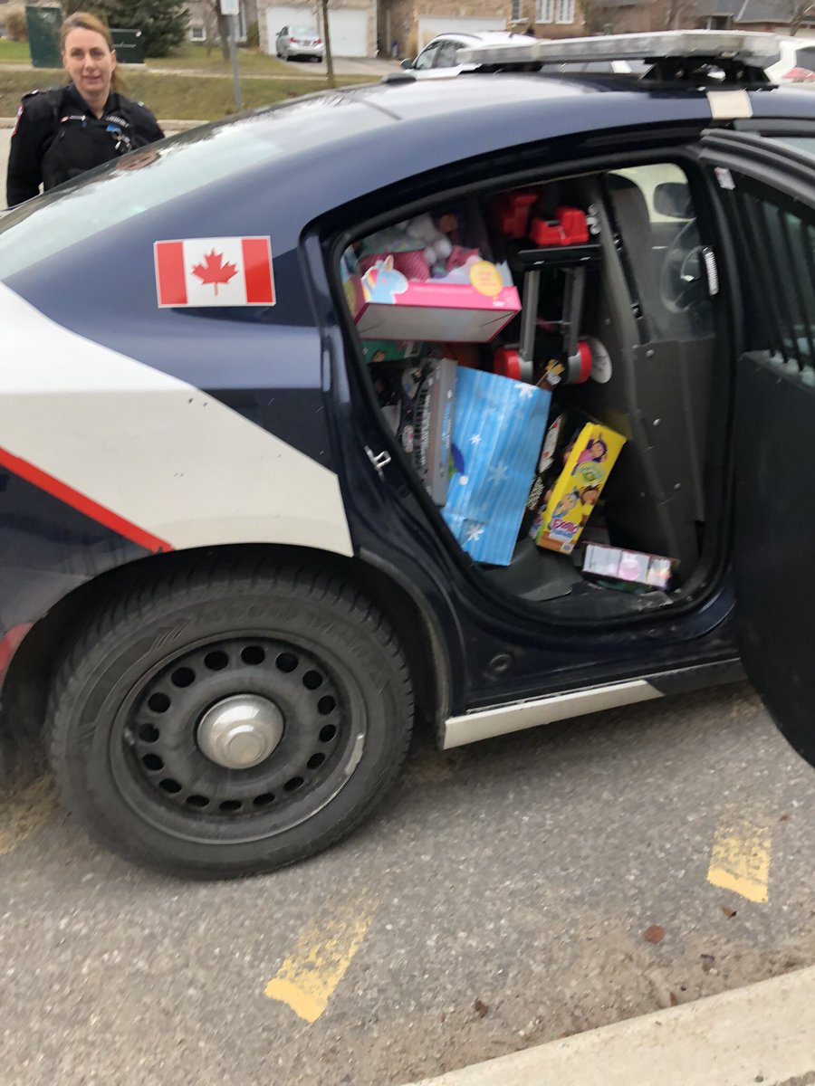 Algonquin Ridge Elementary School (@ridgealgonquin) on Twitter photo Staff drew names and were instructed to buy a gift that that staff memeber would have wanted as a child. We filled the cruiser. <a href="/SCDSB_Schools/">Simcoe County District School Board</a> <a href="/LC_Simcoe/">Lisa Coffey</a> <a href="/BarriePolice/">Barrie Police</a> Staff drew names and were instructed to buy a gift that that staff memeber would have wanted as a child. We filled the cruiser. <a href="/SCDSB_Schools/">Simcoe County District School Board</a> <a href="/LC_Simcoe/">Lisa Coffey</a> <a href="/BarriePolice/">Barrie Police</a>