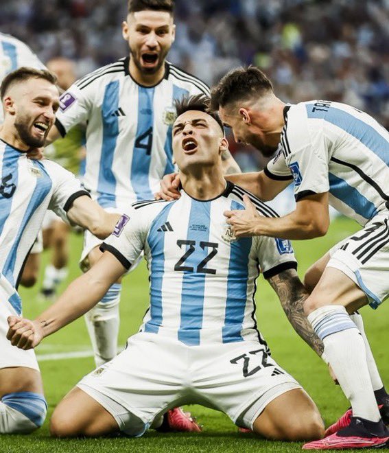 The weight of a whole nation on his back.

Lautaro stepped up after all the slander.