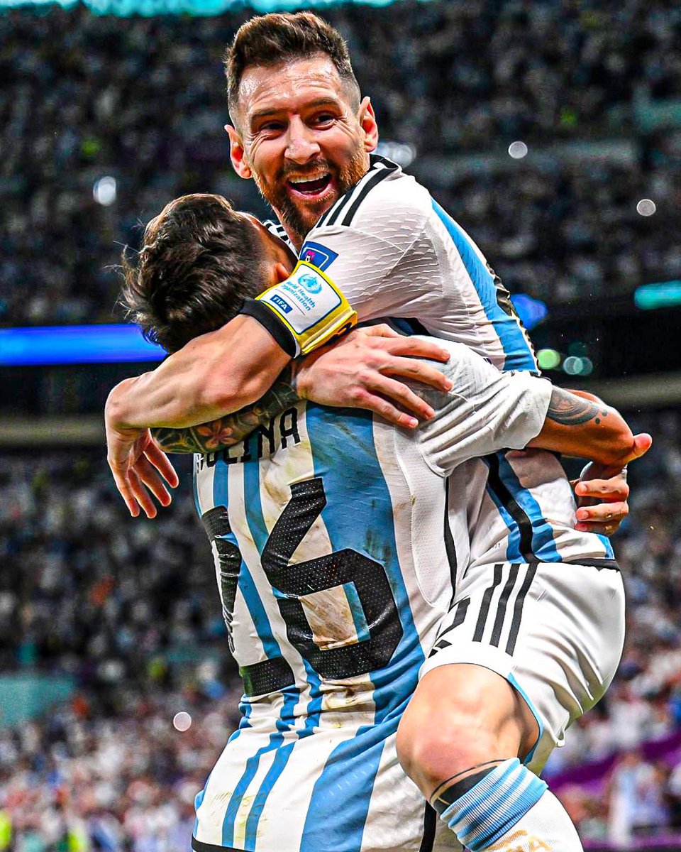 sabatinigabyok's tweet photo. Son muy grandes!!!!! Vamos Argentinaaaaaa!!!!! 🙌🏼🙌🏼🙌🏼🇦🇷🇦🇷🇦🇷 @Argentina #Qatar2022 https://t.co/U9whRHoFsZ