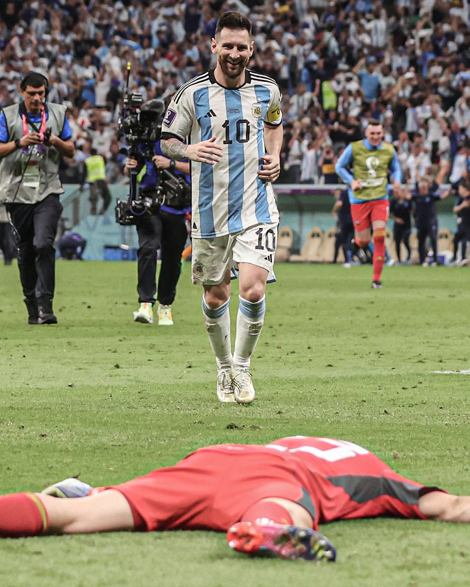 ESPNFC's tweet photo. 𝑻𝑯𝑰𝑺 𝑰𝑺 𝑾𝑯𝑨𝑻 𝑰𝑻 𝑴𝑬𝑨𝑵𝑺. https://t.co/6Sj7lGWu1x