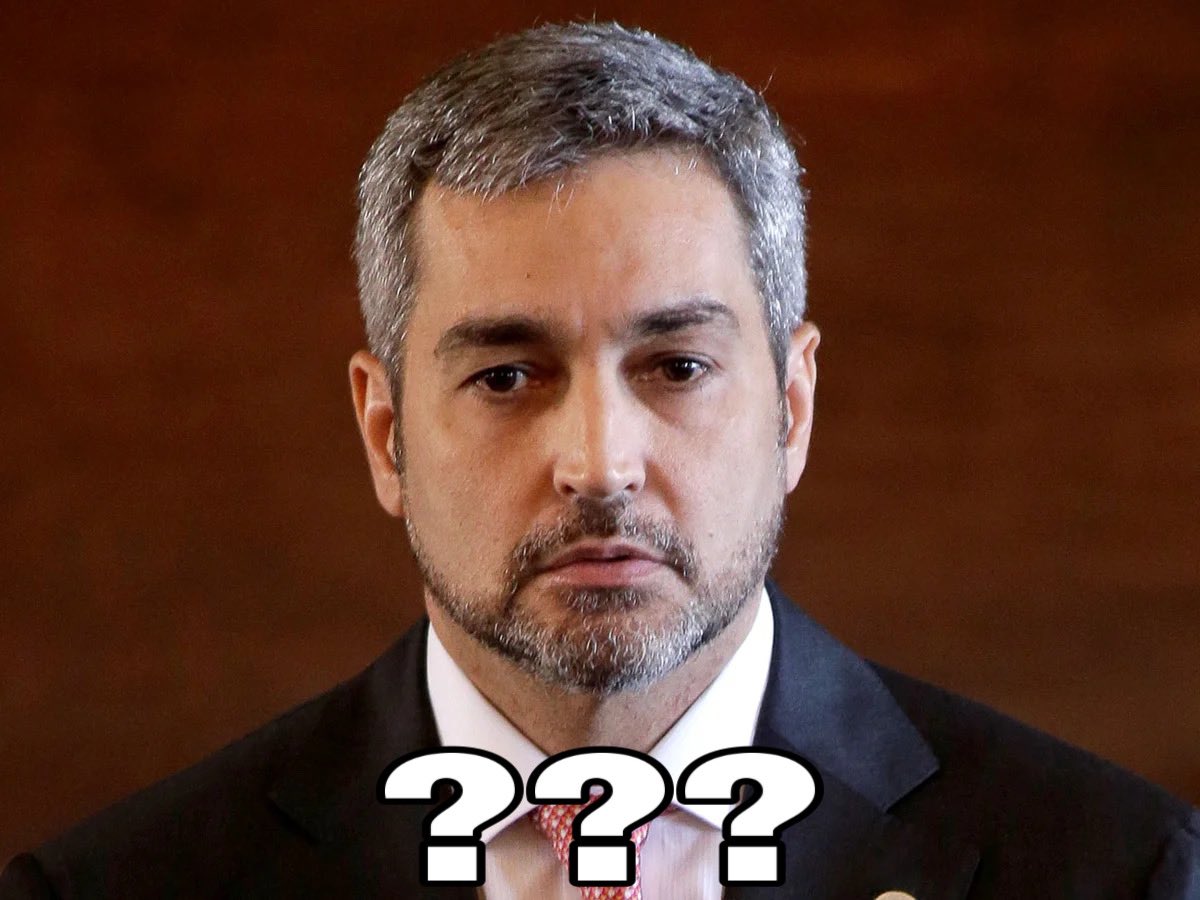 memes_una's tweet photo. Yo cuando me preguntan algo básico de mi carrera: https://t.co/mHYXwYSieS