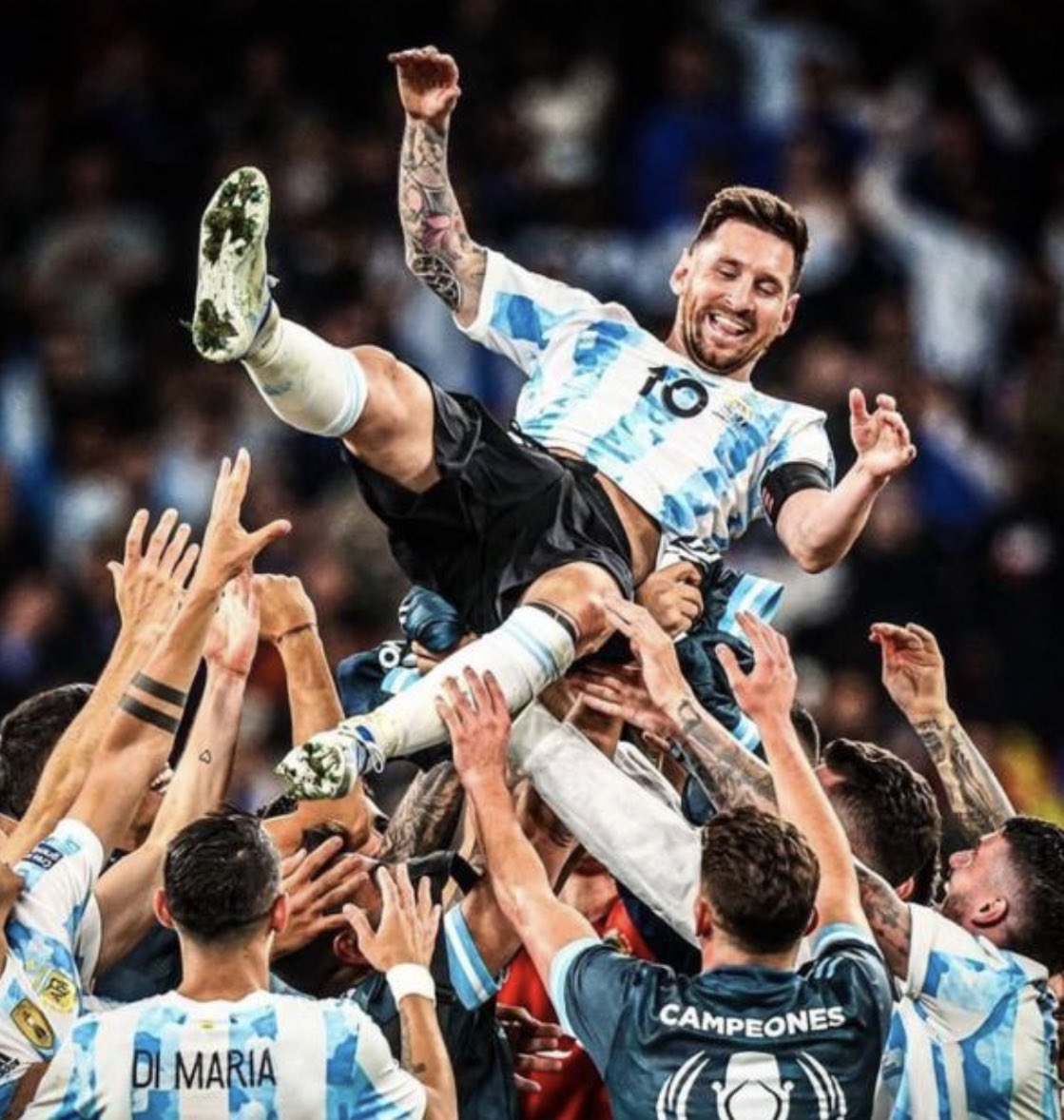 medoooo1990's tweet photo. #GOAT𓃵 

افعلها يا ليو افعلها يا ميسي 
افعلها و خلصني 💙💙🤍🤍😭

 #الارجنتين_هولندا https://t.co/DzhdlFpty8