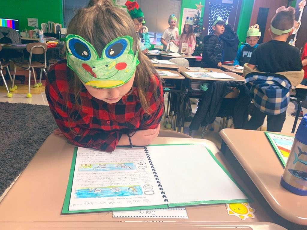 HaleyClassroom's tweet photo. Browns Chapel third grade students had SO much fun as we wrapped up our second module by creating Freaky Frog books and celebrating with a Frog Festival! Our little writers have come so far! Pt. 2 #RCSELAwrites ✏️📃

@AnnHaley_RCS @teachkjw @KeglerLisa @BCE_Bucks https://t.co/NWteY7d8TX