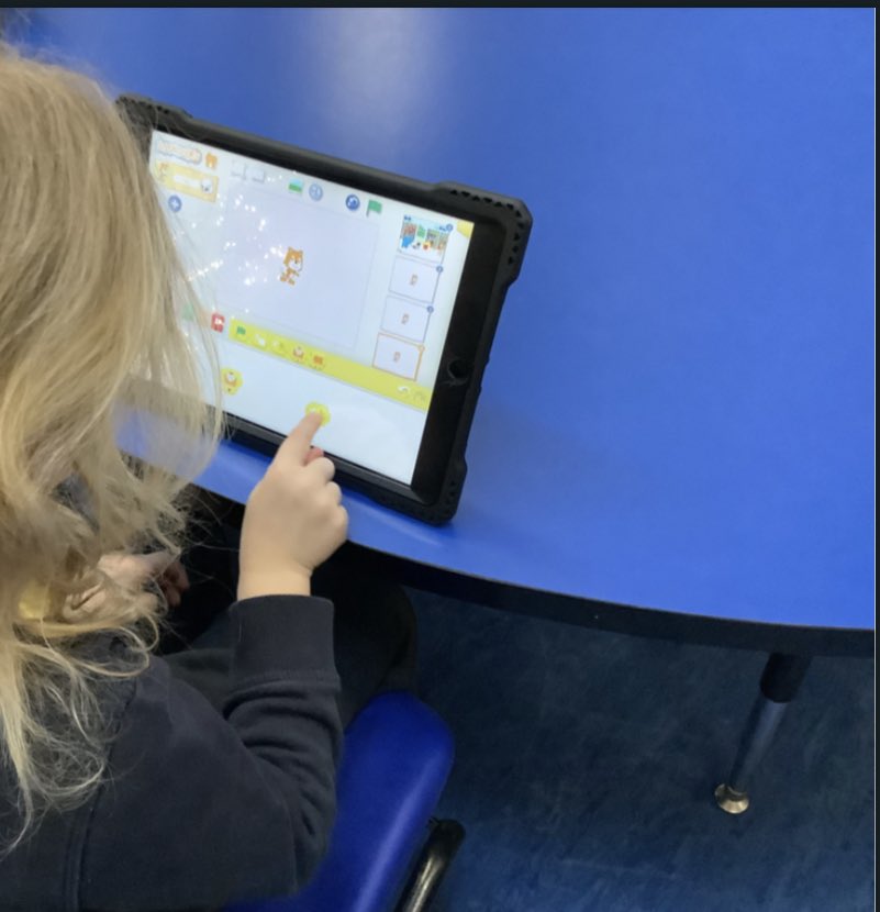 Shawlands_pri's tweet photo. Our Digital Ambassadors were supporting our younger learners during the #HourofCode activities using @scratch to develop their computational thinking and problem solving skills! #thepowerofcode @DL_for_All https://t.co/4GRcg1c2td
