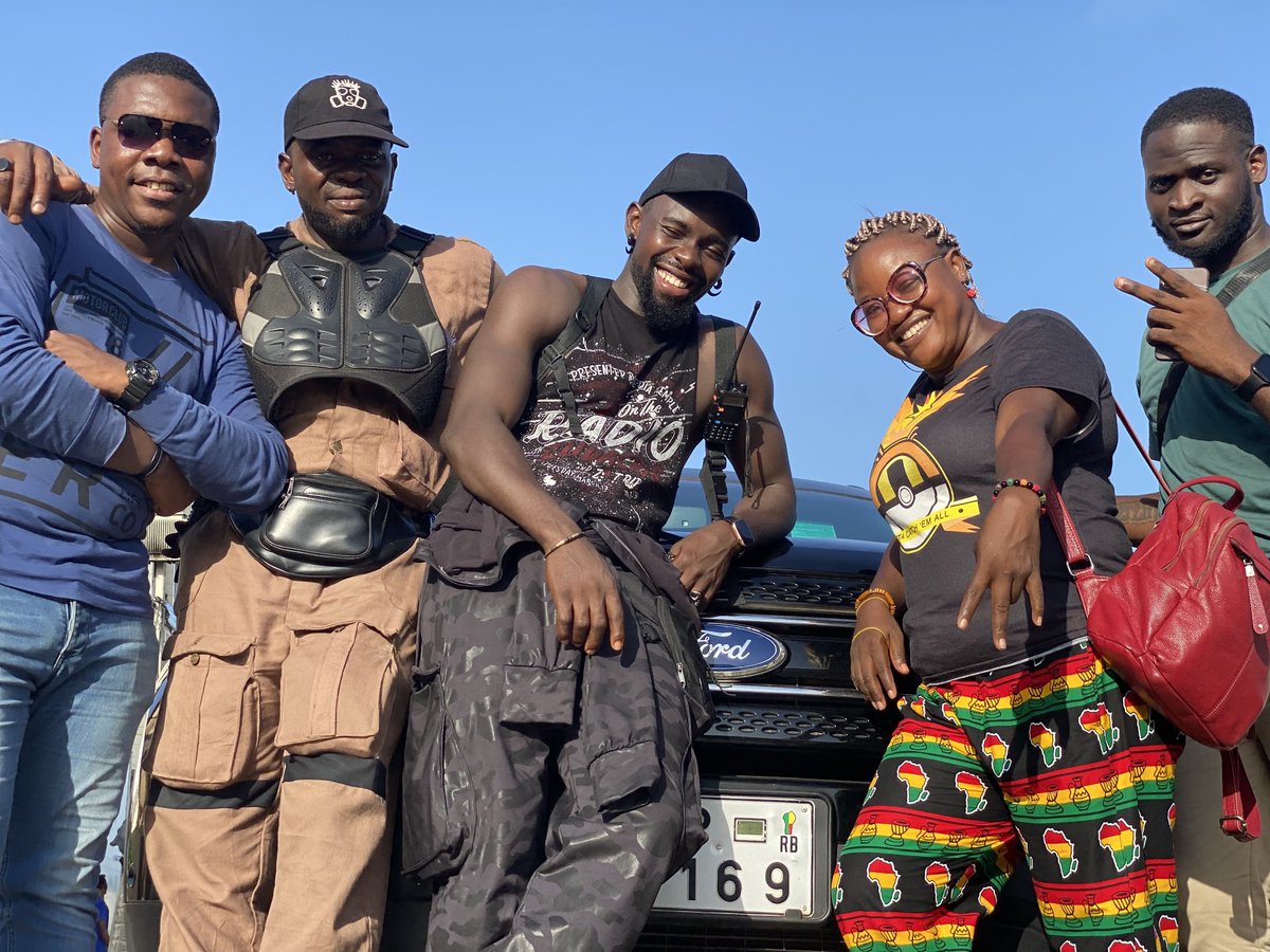 simplyoge's tweet photo. Throwback to filming #Thesetup2 #TSU2 in Cotonou😁 https://t.co/ubRRKL0OvJ