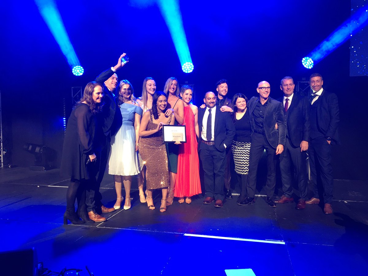 AintreeMTC's tweet image. great news we won at @LivHospitals  award night 
well done to all our team involved. the photograph is only a handful of the people and specialities involved in delivering this amazing service to the people of mersey cheshire and isle of man . team work . 🩼🫁🩺🦾🚁🚑🏥🩸
