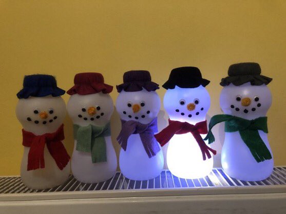 ThatFoilLady's tweet photo. Craft fair time!
Come and see me at Stockton Hall Hospital this Saturday 10-12.30. I’ll be selling lots of lovely gifts and seasonal crafts made from #recycling to raise money for @SNAPPYYork 😊♻️
#FunWithRecycling #CharityFundraising
@theyorkmix @thisisyo1 @JorvikRadio @BBCYork https://t.co/nwrp7VZrhx
