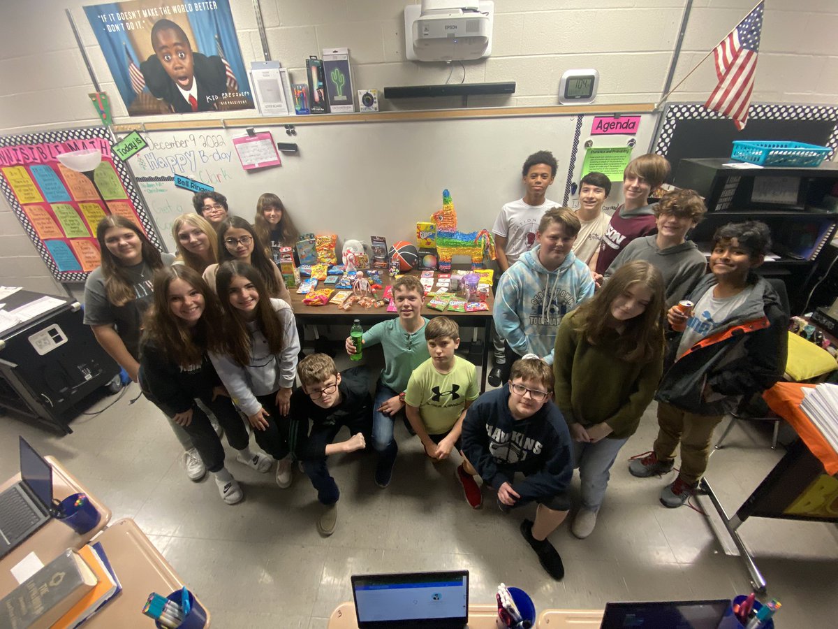 SharonGarner27's tweet photo. Classroom Auction Day! Students have been saving money, earning interest, & paying bills. Thanks to @stash101 for providing free online checking account simulation for students. These kids are learning life skills!
#classroomeconomy #onlinechecking #sumnermath https://t.co/ep7SgYby9n