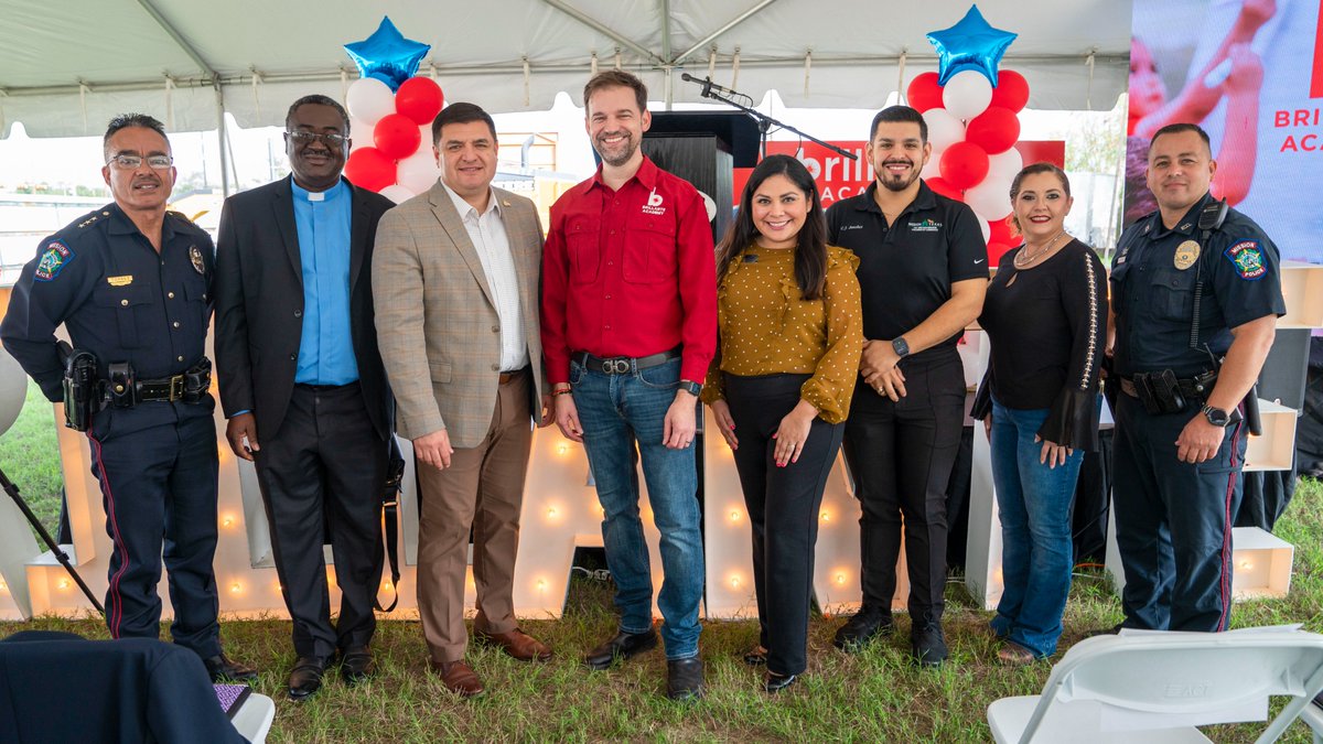 CityOfMissionTX's tweet photo. Itβs another great day in the City of Mission! A groundbreaking was held for the Brillante Academy at 706 N. Los Ebanos.
Itβs another resource in our great city! #MissionProgress https://t.co/11WozH9Lzo