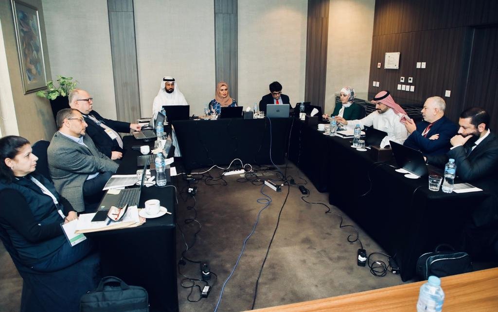 eiacGOV's tweet photo. عقدت اللجنة التنفيذية ل #الجهاز_العربي_للاعتماد برئاسة المدير التنفيذي ل #مركز_الإمارات_العالمي_للاعتماد سعادة أمينه أحمد محمد- رئيس الجهاز العربي للاعتماد- اجتماعها السنوي حيث تم الانتهاء من وضع الخطة الاستراتيجية 2023-2025
#EIAC_participations_2022
#ARAC_annual_meeting
#EGAC https://t.co/UzzK1aVES9