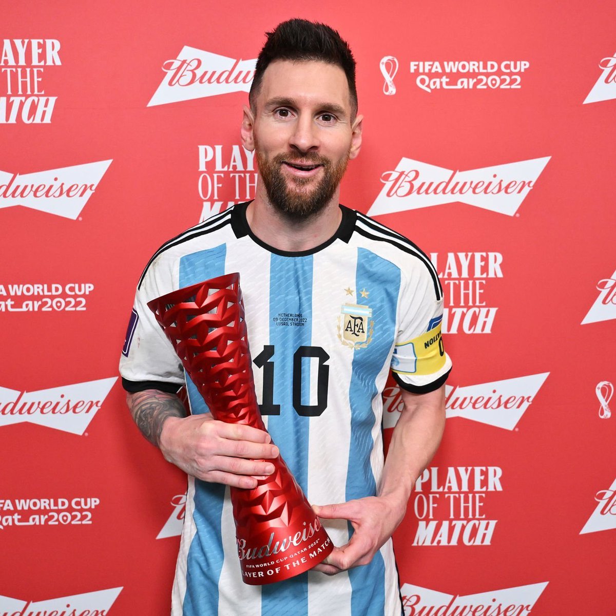 ActuFoot_'s tweet photo. Lionel Messi est élu HOMME DU MATCH 🌟🇦🇷 https://t.co/PMdPUHDt6S