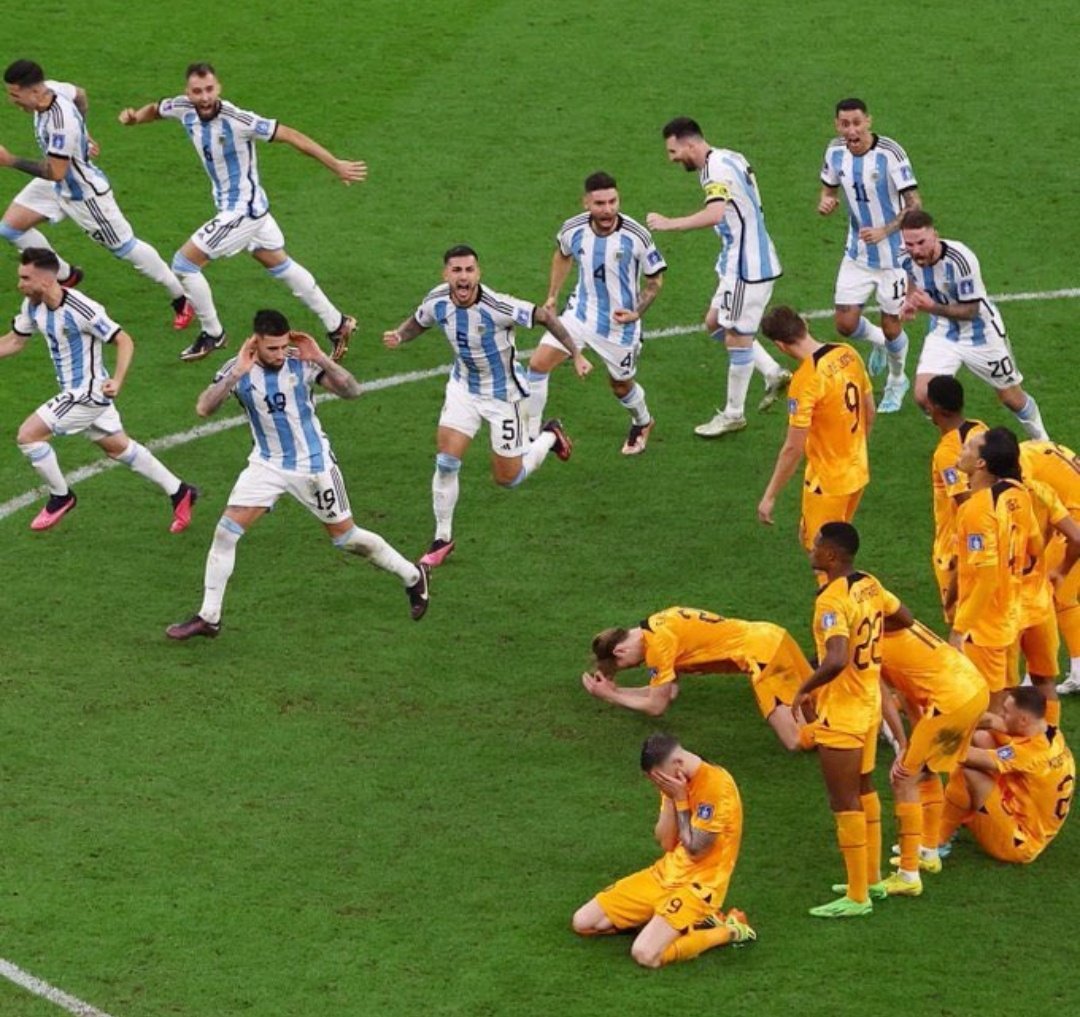 MarcCasado30's tweet photo. Sí, Leo se merece el Mundial más que nadie, pero es imposible apoyar a una selección en la que 10/11 futbolistas no saben ganar. https://t.co/UCN16Oxicp