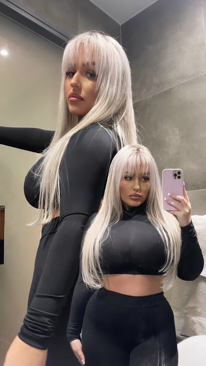 BoobsZone on Twitter: "RT @parisjadex: 🦋"