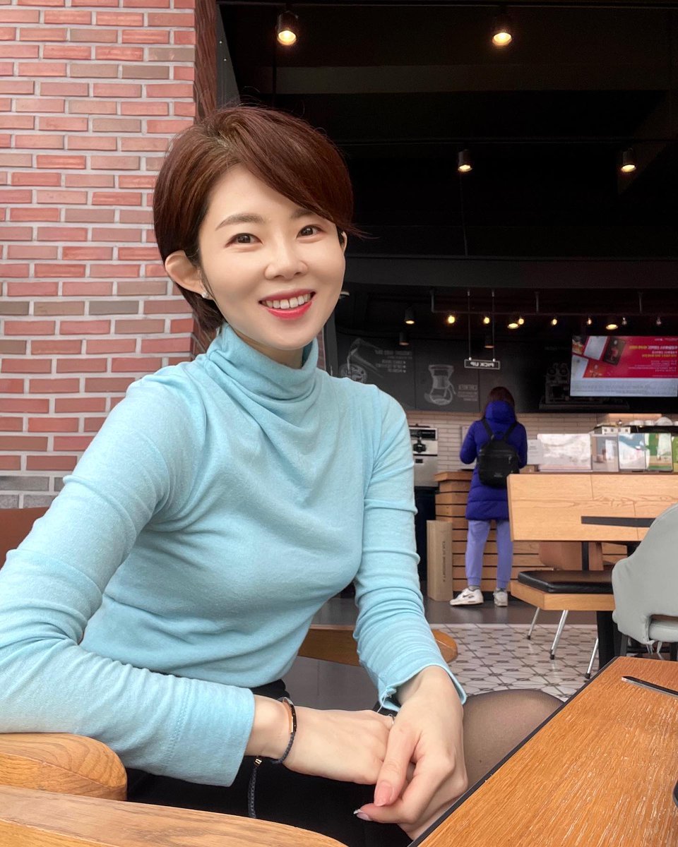 GeurtsMaarten's tweet image. 이틀간의 지방 출장🚙
혼자보다 함께 출강하는 일정이 더 신나고,
강사님들이 재미있고 즐거운 강의였다고 피드백 주시면 더더 신나요💙

청중도 즐겁고 , 강의자도 행복함을 느낄 수 있는 강의!
많이 만들고 싶습니다.
-
 #신입사원교육 #출장 #함께 #가치 #브랜드어셈블 #스페셜크루 #스페셜리스트