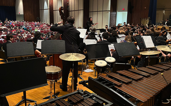 Colonial_SD's tweet photo. Colonial School District welcomed approximately 300 senior citizens to the annual Winter Concert and breakfast at Colonial Elementary. The concert featured the music of the @PWHS_CSD Orchestra, Chorus, and Band.
#ColonialCommunity
#MusicinColonial
https://t.co/vOYwAyn5iJ https://t.co/volHc1PVgt