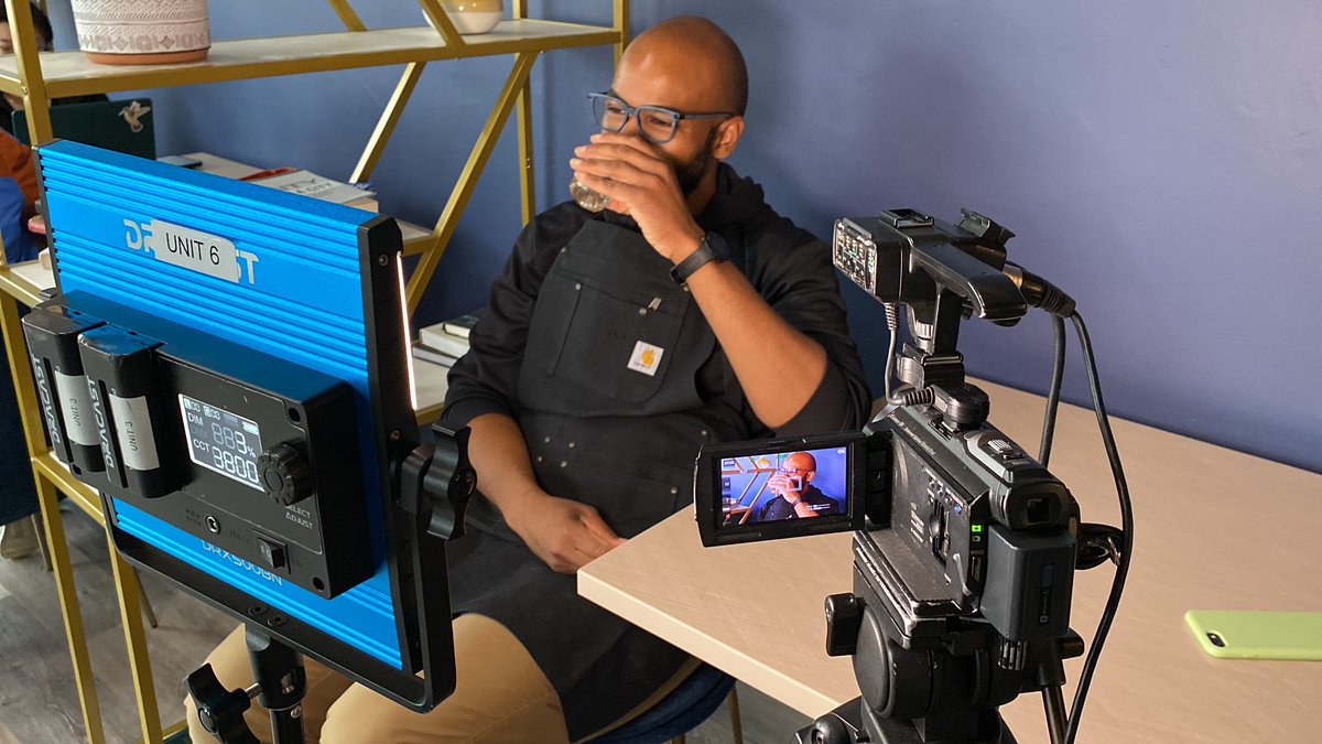 LaurenEdwardsTV's tweet photo. At @lastmilecafe (a woman &amp; Black-owned cafe) on Hall:

🫱🏾‍🫲🏼10% of revenue goes to charity
🫱🏾‍🫲🏼 When u buy bag of ☕️ u pick which cause it goes to (ie: @aya_youth or @innocence … it varies) 
🫱🏾‍🫲🏼 Their Lost Boy ☕️ is a blend from young 👩🏽‍🌾👨🏻‍🌾 overseas that also supports them. // @FOX17 https://t.co/3yE8AOgNfw