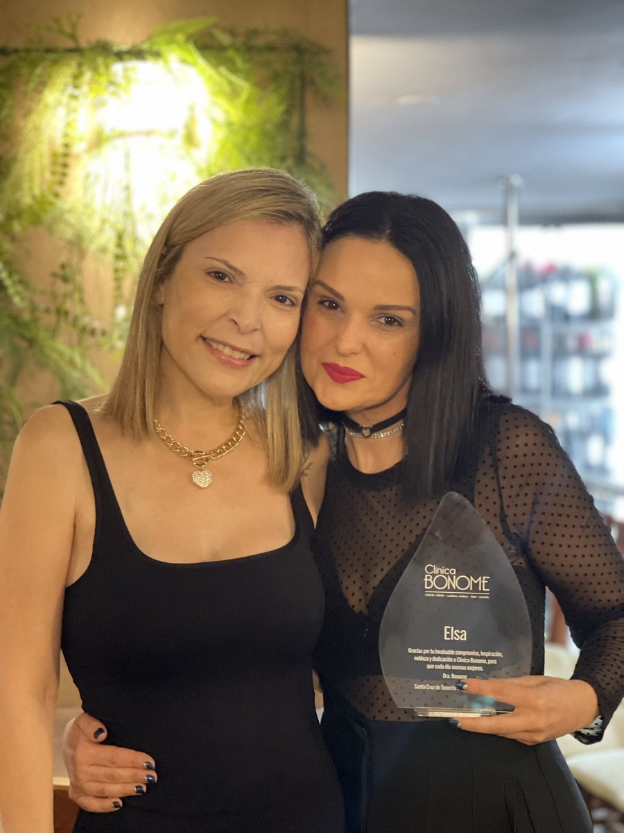 Equipo Bonome ✨
Feliz Navidad 🎄 

#MetodoBonome #ClinicaBonome #medicinaesteticatenerife #drabonome