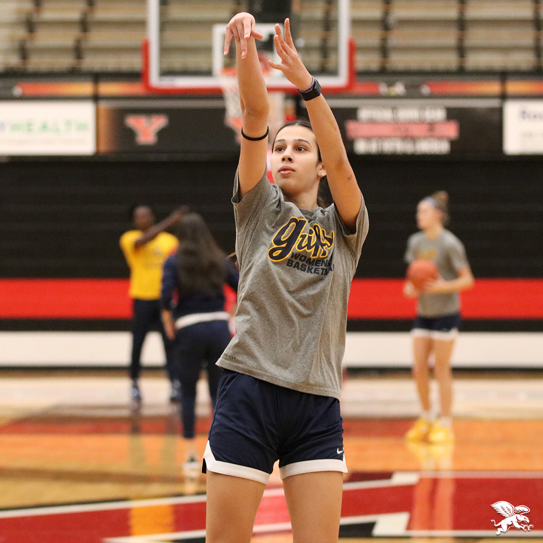GriffsWBB's tweet photo. Prepping for the Penguins.

#Griffs https://t.co/W3bdEa5wCF