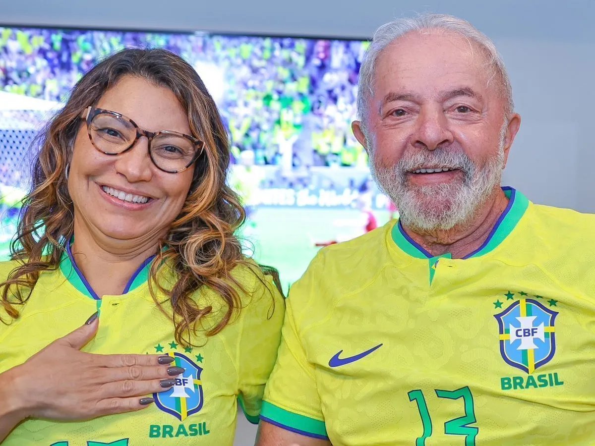 INSPIRAÇÃO: Lula envia mensagem para os jogadores da seleção brasileira: "Fiquem tranquilos, vou roubar a taça para nós"