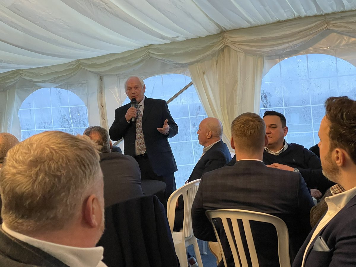 benjo2085 tweet media