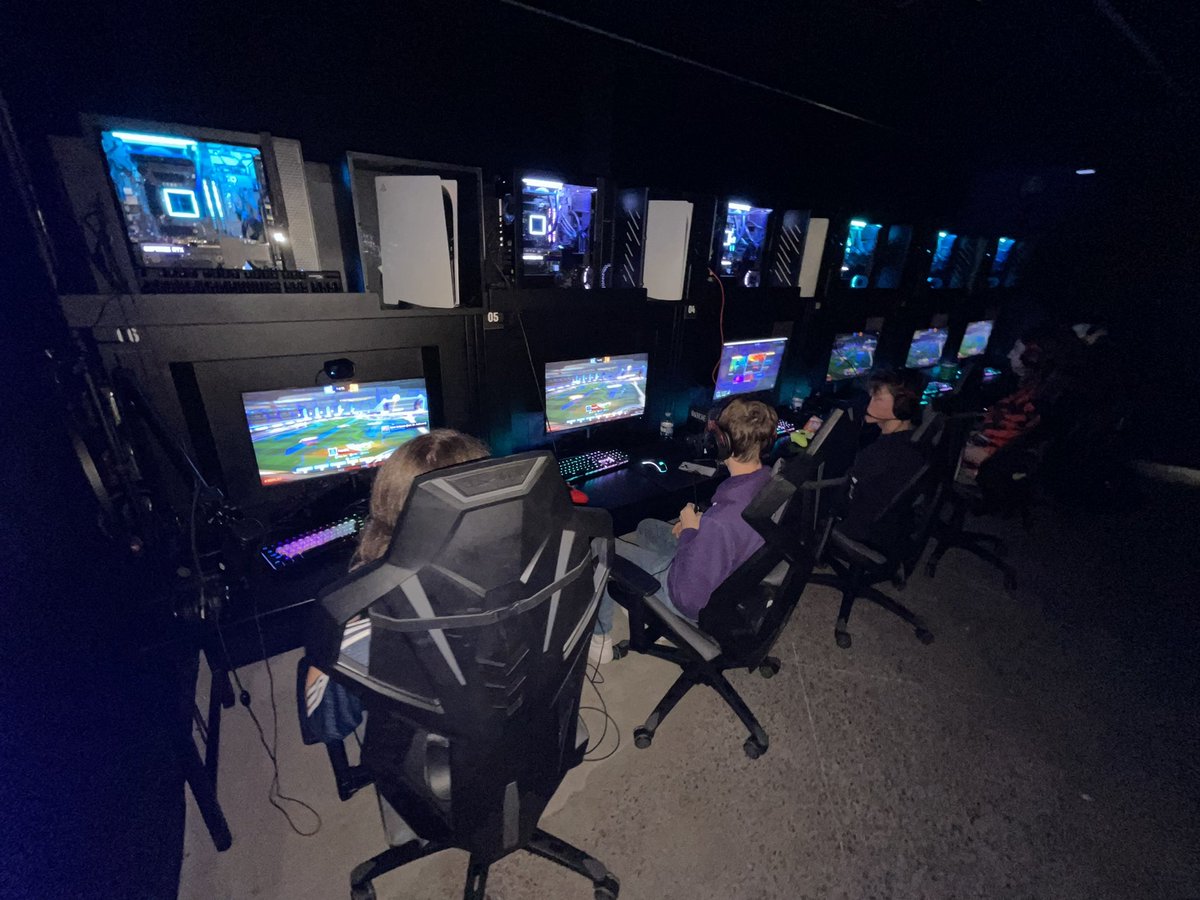 WCSeSportLeague tweet media