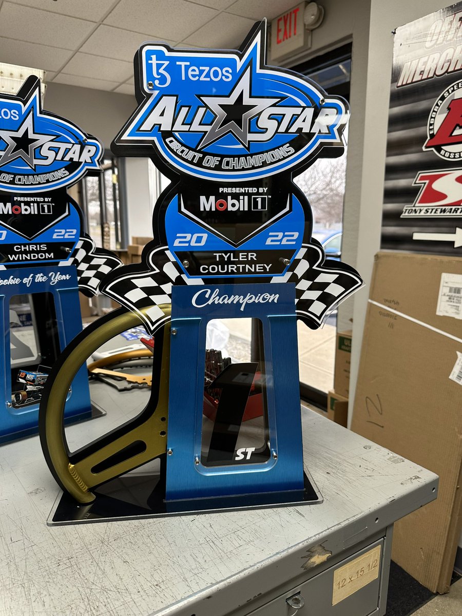 the_Rocket_11's tweet photo. We are very excited to show off our new products made at #RocketDesigns. Very proud to work with the @ASCoC Thank you @SmithTitanium for dialing in bolts & @indymetalfinish for anodizing the steering wheels. https://t.co/L7vDQyotFo