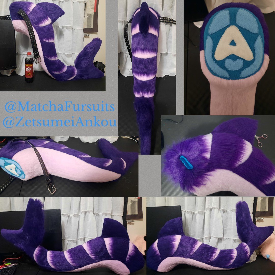 This is Kal@World 3nder's finished shark partial!
#MatchaFursuits #FursuitFriday  #FurryFriday #furryfandom #furrycommission #furry #furries #fursuit #fursuits #FursuitsFriday #furryfandom #fursuitmaker #fauxfur #kemono #kemonofursuit #fursuithead #fursuittail #goretail #handpaws