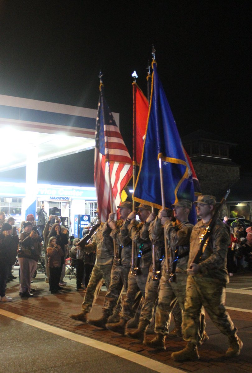 557th Weather Wing tweet media