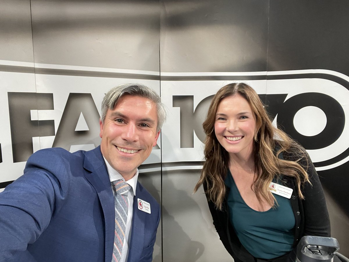 RyanPriceCFAX's tweet image. The fabulous @Louise_Hartland and I are hosting the next few hours of the Miracle On Broad Street Radiothon for @CFAXsantas. Your donations today are helping children and families around #yyj all year round!