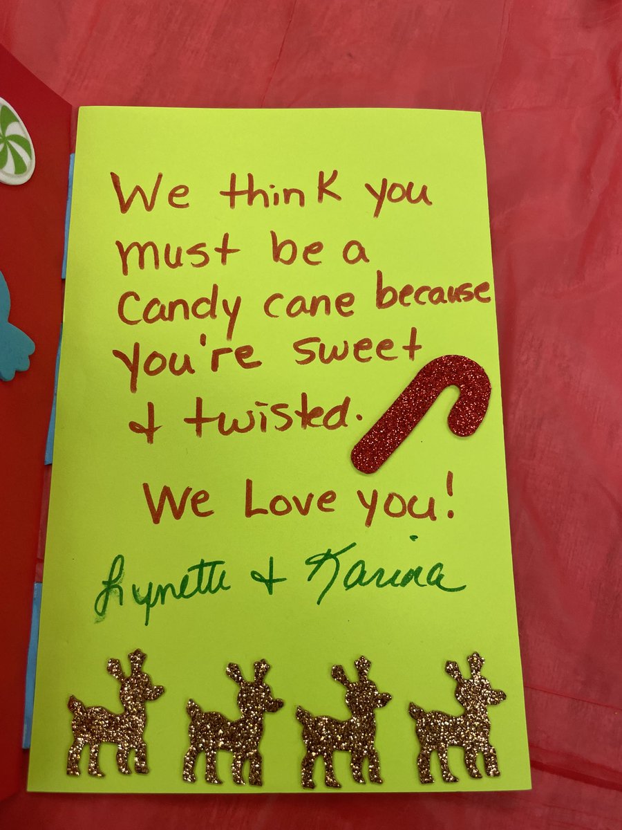 MrsLynTaylor's tweet photo. Decorating cards and cookies at work today! ⁦@Smsvcs1⁩ https://t.co/1A6Vz4So4O