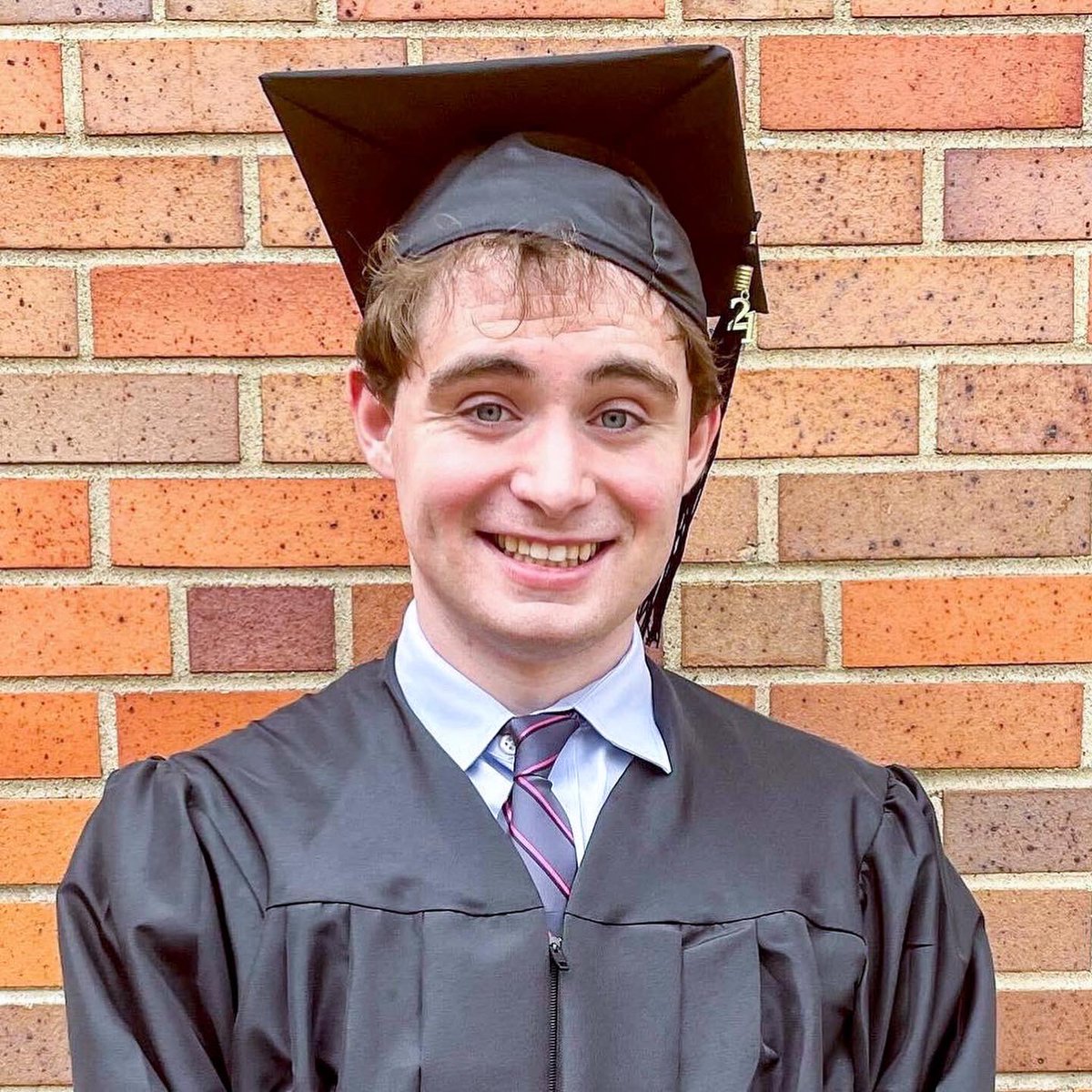Orbit907News's tweet photo. Congratulations to our December 2022 graduates, Gracie Collins and Tommy Hancock! We’re proud of you. Best of luck! 🎓 #OrbitMedia #WMCO #OrbitTV #MuskieImpact #Muskingum #LongMagentaLine https://t.co/9e4Ww77fTX