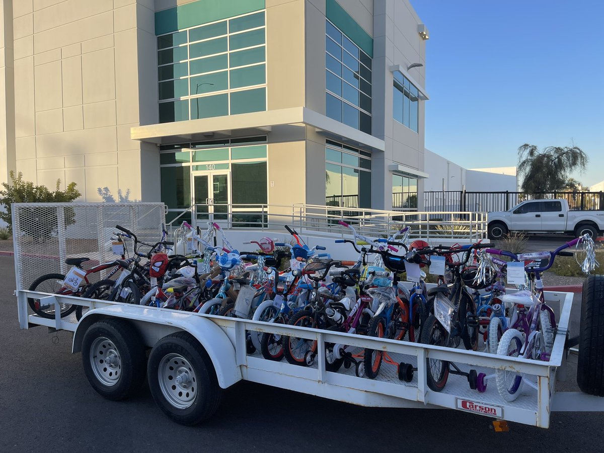 SH4Sully's tweet photo. @chetbuchanan heard you need more bikes…💚 https://t.co/UsQhPhwBGu