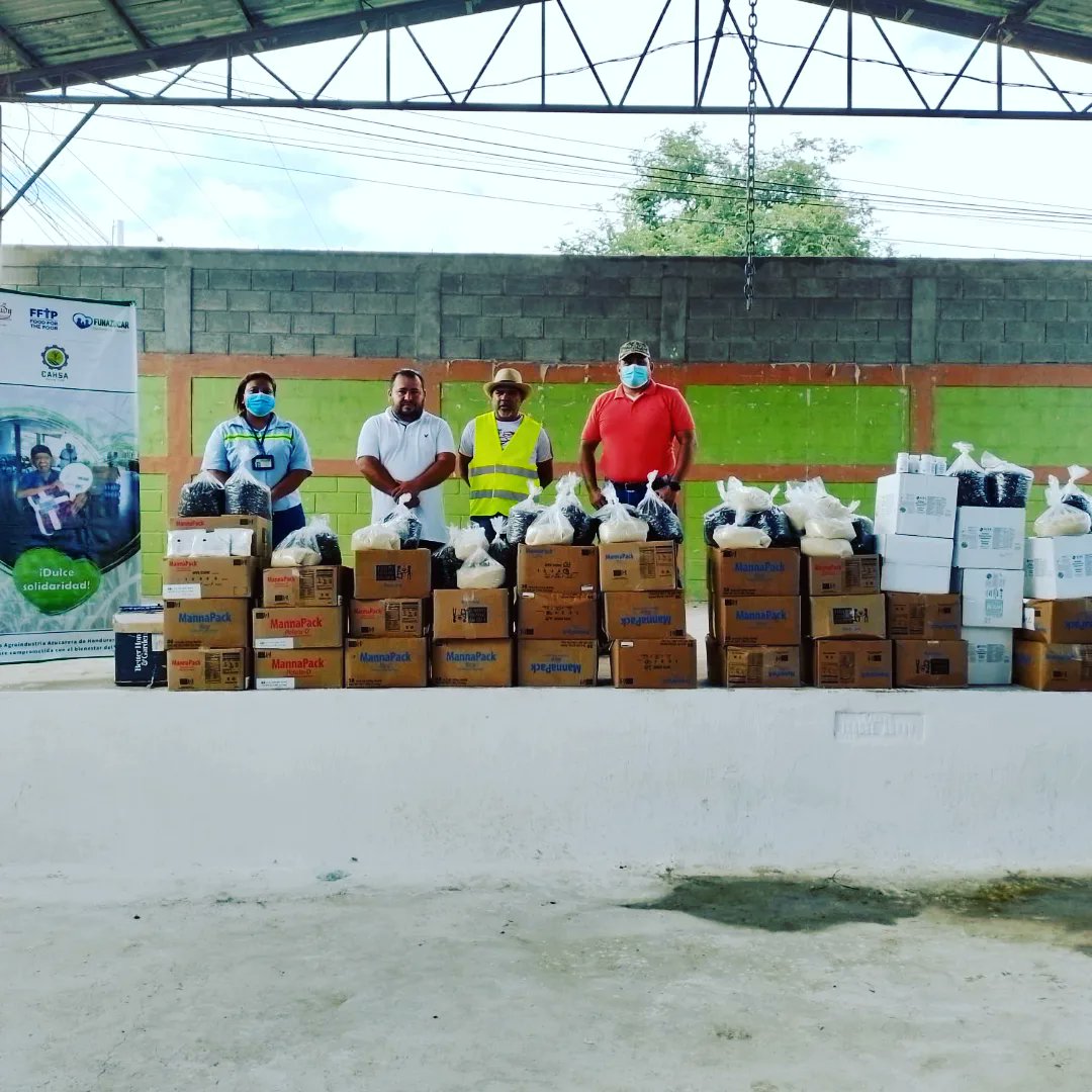 Llegamos hasta la comunidad Chotepe en San Pedro Sula y junto a Compañía Azucarera Hondureña y Cepudo-FFTP, bemeficiamos a 400 familias de esta comunidad azucarera.
#SomosDonaciones
#Fundación 
#SomosComunidades
#DulceSolidaridad 
#AzucarerosdeHonduras