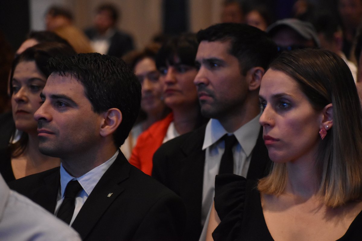 futrasafode's tweet photo. 📣1º Acto de Colación del Programa Universitario FUTRASAFODE 🎓🎓 ⁣ Estamos felices porque realizamos en el Auditorio del Palacio de Aguas Corrientes nuestra 1º entrega de títulos. https://t.co/64FzXudsRl