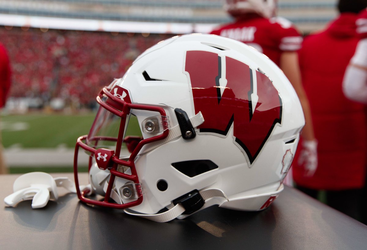 After an amazing call with @CoachTurnerUW I am truly honored and extremely blessed to receive a PWO from The University of Wisconsin!!!!🔴⚪️ <a href="/CoachFick/">Luke Fickell</a>