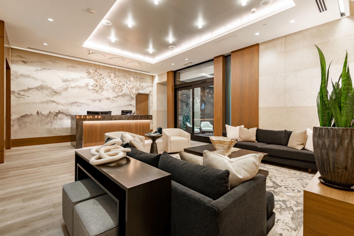 ArrowBArch's tweet photo. Arrow B was selected to redesign the lobby of the Residences at the Four Seasons in downtown Denver. We collaborated with Citrus &amp; Steel Interiors for the interior design and finishes. 
#lobbydesign #lobby #fourseasons #fourseasonsresidences #architecture #architecturaldesign https://t.co/0o7RBThpSW