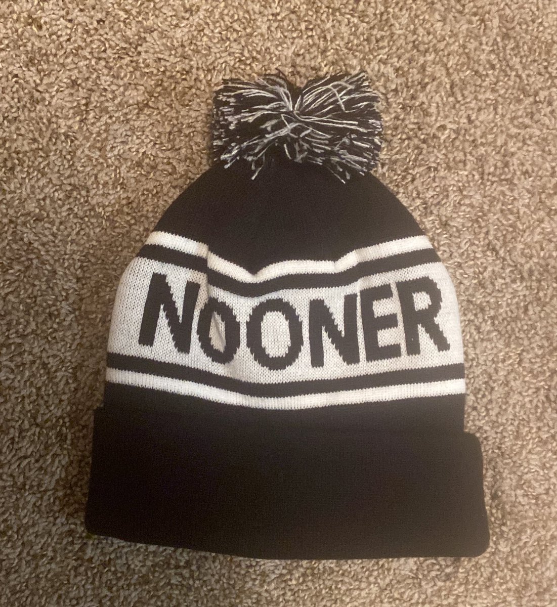 Monday Nooner tweet media