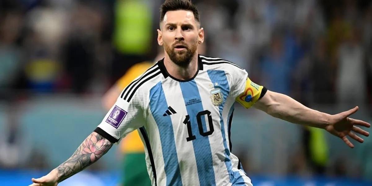 DanteGebelOk's tweet photo. Esto es así: Argentina es el único representante que queda de Latam; y muchos se van a sumar para alentar al único equipo del continente que queda con vida; dado que no quieren alentar a un equipo europeo o africano. https://t.co/nnkBSdBo34