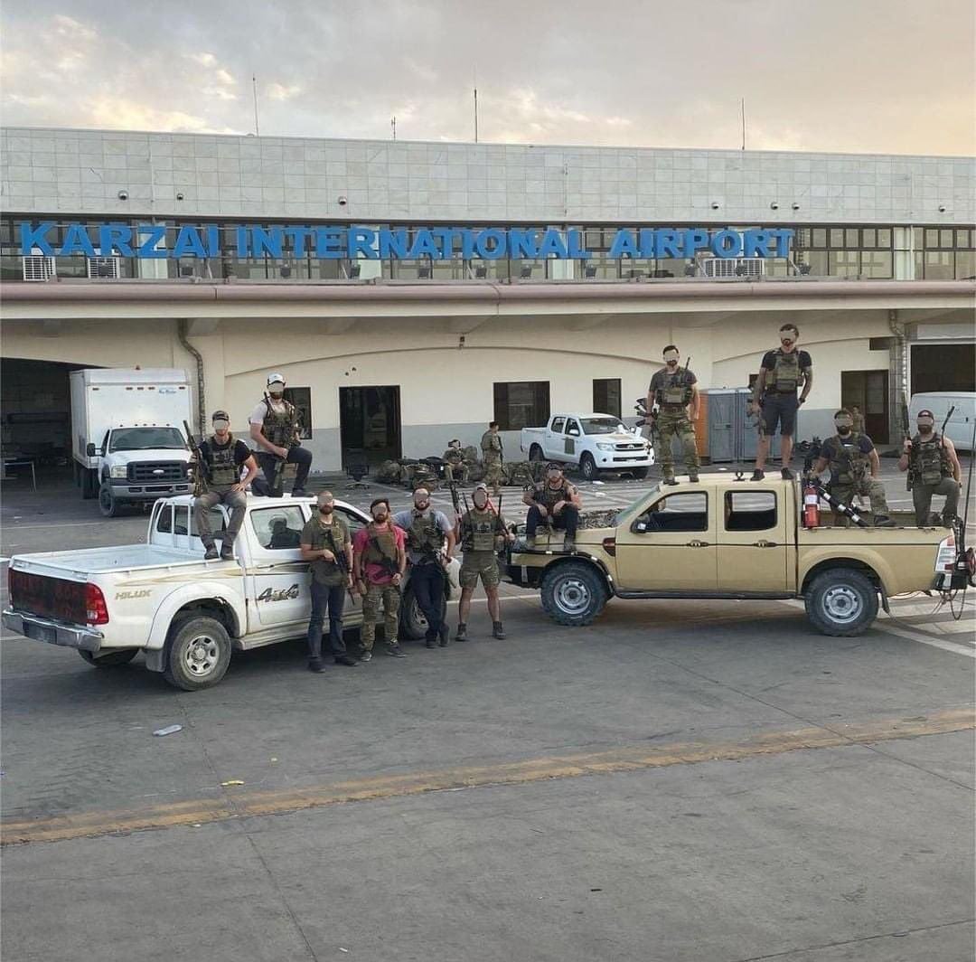 WesleyConnor6's tweet photo. I'm still waiting for the documentary of Operation Pineapple Express. 

#specialforces #MarineCorps #navyseal #greenberets #deltaforce #taskforcepineapple #Afganisthan #AfghanistanCrisis #operationpineappleexpress #pineappleexpress https://t.co/P9O1jktp3F