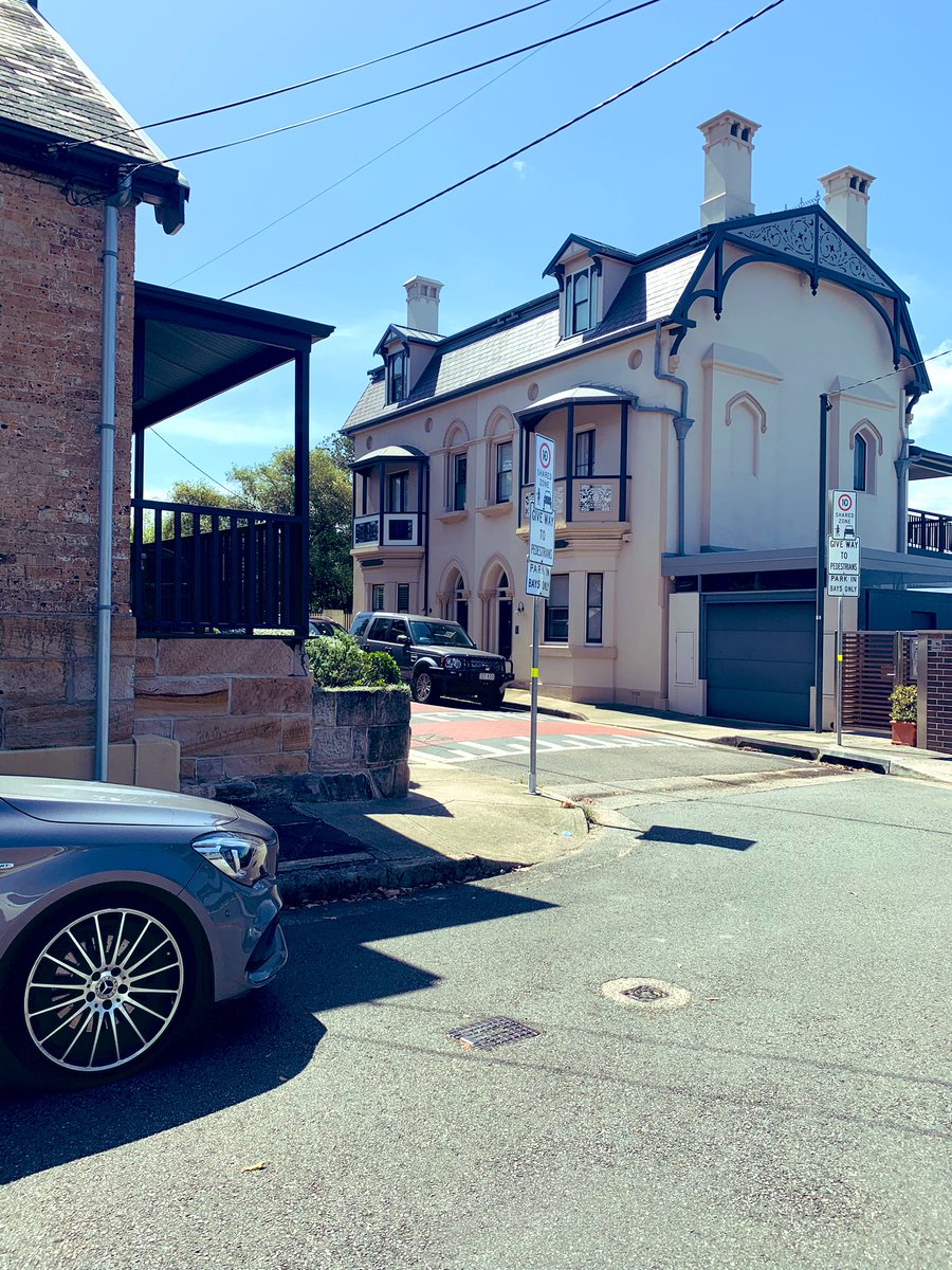 shebahdriver's tweet photo. Beautiful house spotted in Birchgrove 🤍🤍🤍

#Sydney #ShebahRideshare https://t.co/8DYaBBJqst