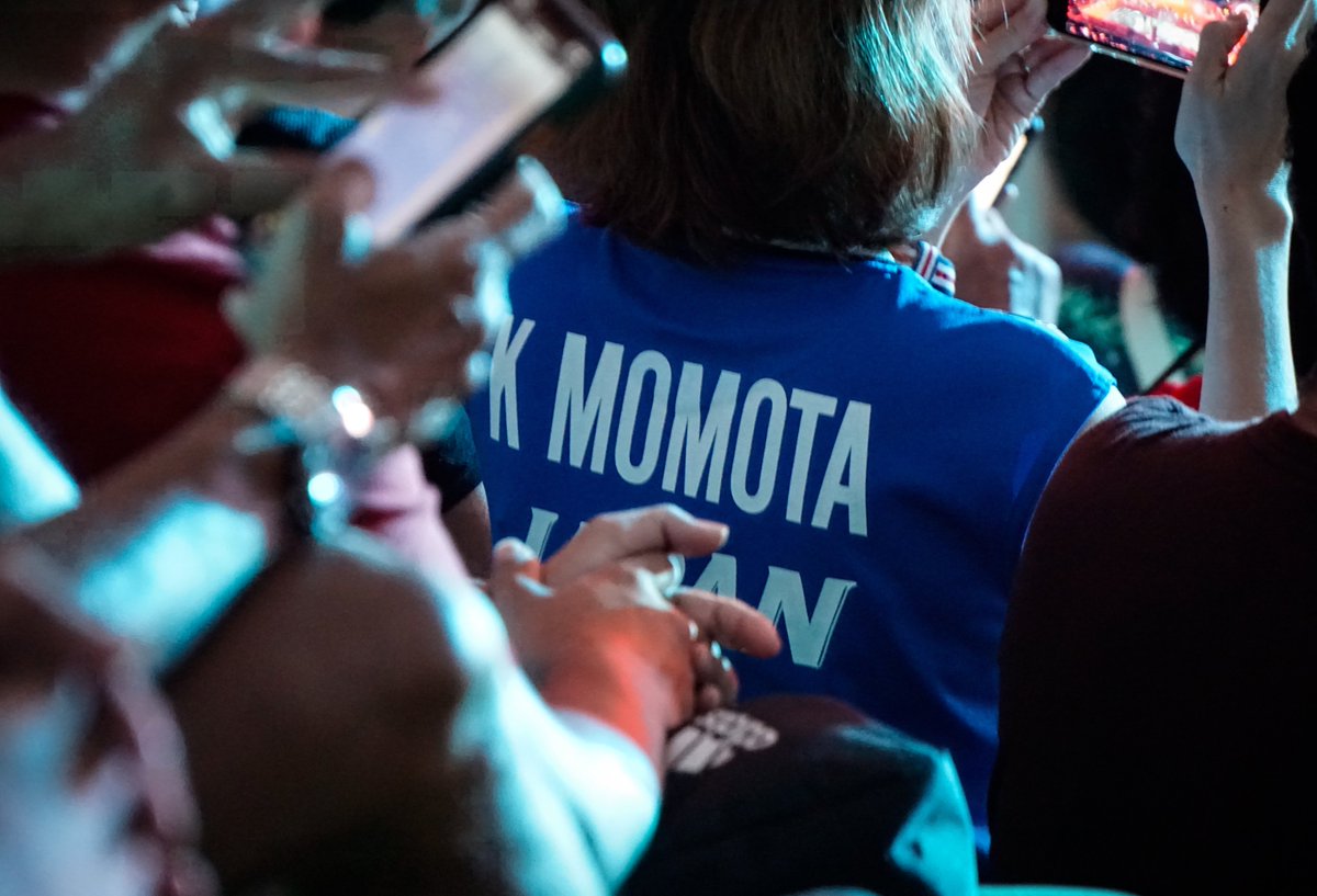 ladydyla__'s tweet image. Penampakan Momota sesat kat seat penonton. #WTF2022