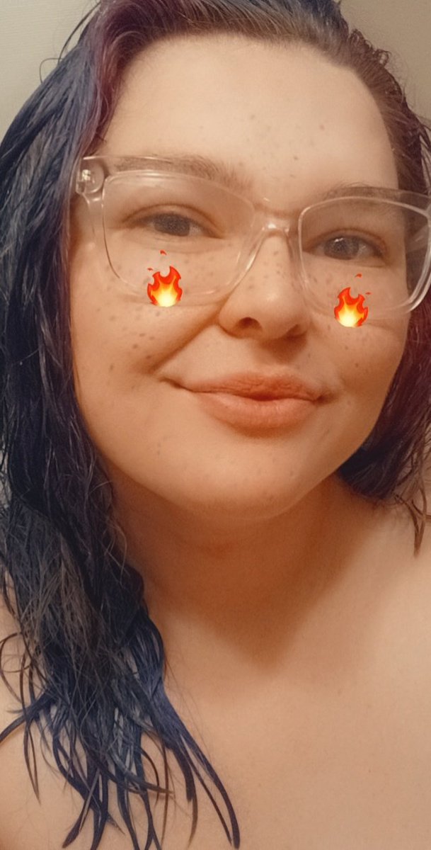 CurvyGirl620's tweet photo. Feeling cute... might suck some dick later. Idk. 
Come watch me😛
https://t.co/n1l1SLzhim
#OnlyFansPromo #onlyfansgirl #onlyFans #boobs #hot #sexy #sex  #ass #naughty #curvy #girls #nudes #naked #tits  #cum #BJ #fun #onlyfans https://t.co/MItEEIcD06