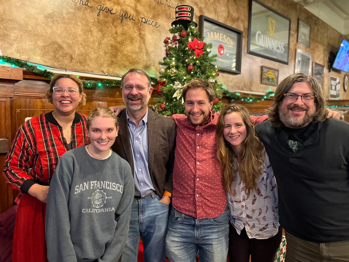 Jason_E_Bond's tweet photo. Been a rough quarter, but wrapping it up in style at Father Paddy's Irish Pub in Woodland. Happy Holidays Everyone! https://t.co/xqOBqRhgZL
