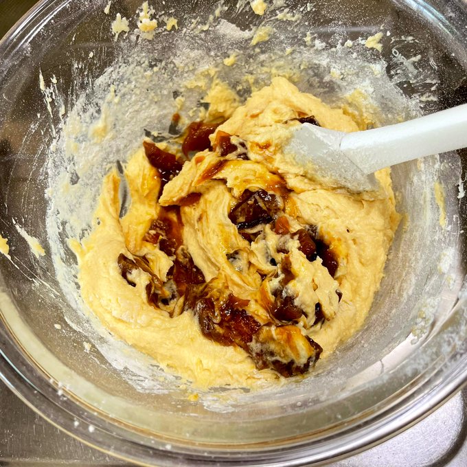 最後の干し柿を使って干し柿のマフィンを作りました 